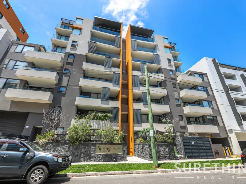 Luxury apartment with convenience at your doorstep!