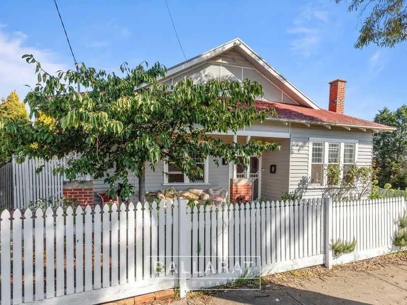 STUNNING PERIOD HOME COMPLETE WITH WHITE PICKETT FENCE