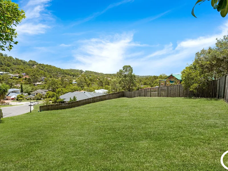 841sqm  OF PRIME LAND  SURROUNDED BY QUALITY HOMES 