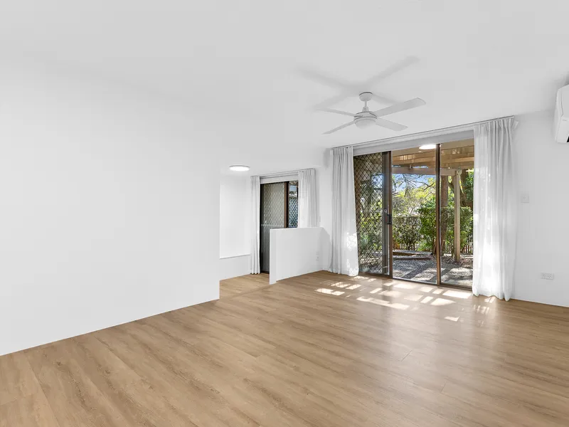 Spacious Ground Floor Apartment in Central Location