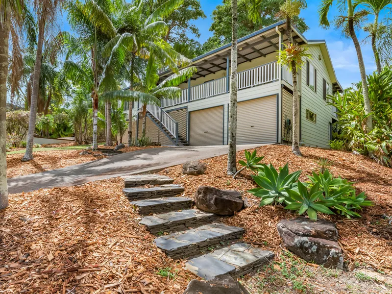 Dream Aasis In Cannonvale Awaits Family Or Investors!