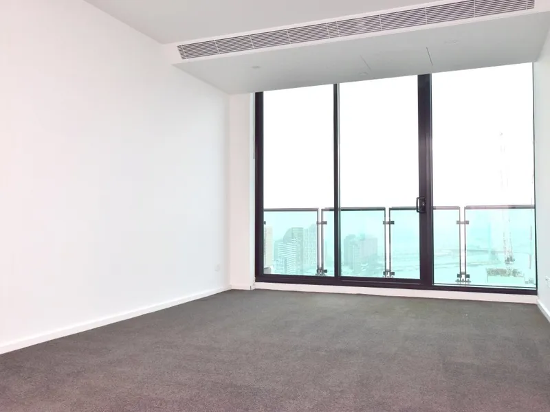 Australis: 21st Floor - Unbelievable City Location!