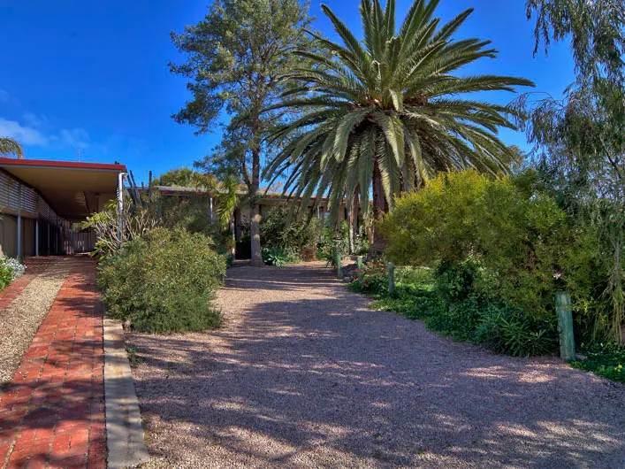 Home amongst lush surroundings