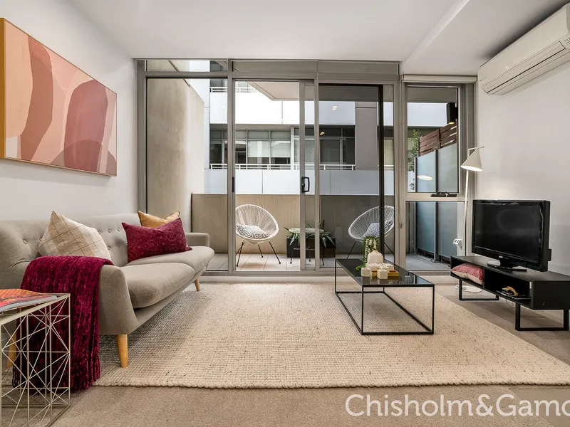 'Waterside' Chic with Balcony Flair