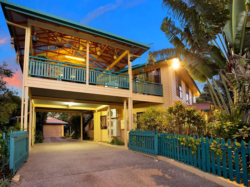 Tropical Oasis And Lifestyle By The Sea 