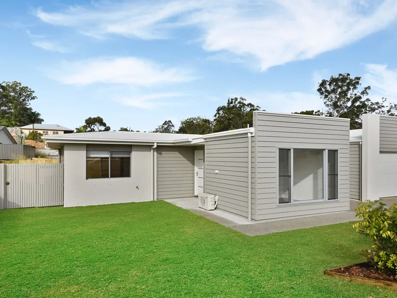 COMFORTABLE LIVING IN PALMWOODS