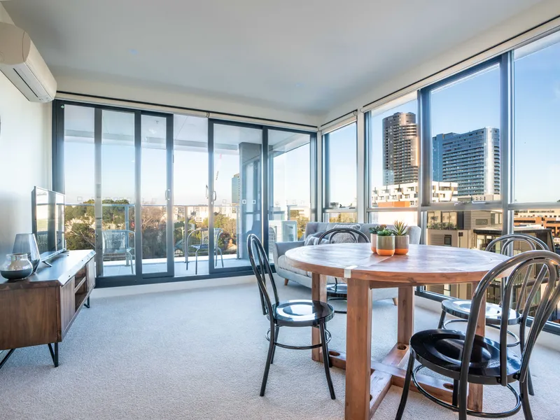 Fully Furnished Beautiful 1 Bedroom 1 Bathroom Apartment 