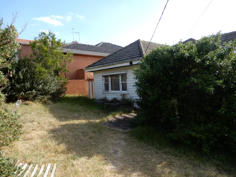 2 Bedrooms Plus Study