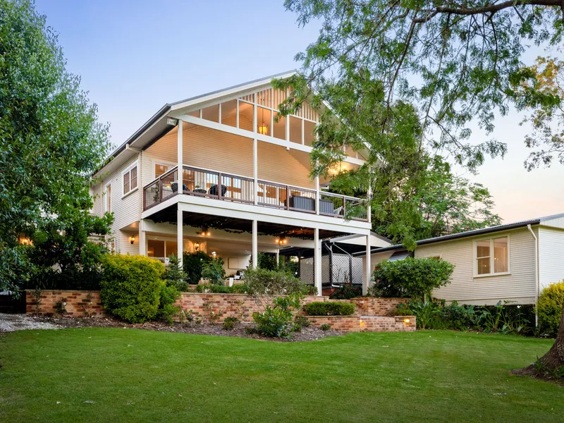 The Entertainers Paradise in the Ultimate Location