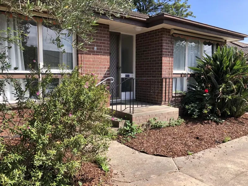 Walking Distance to Train Station and Bus Station