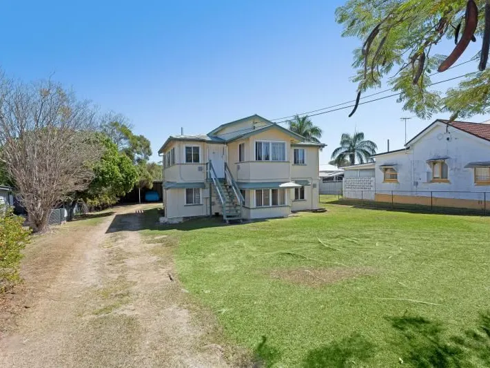 A Double Block With 4 Rentals