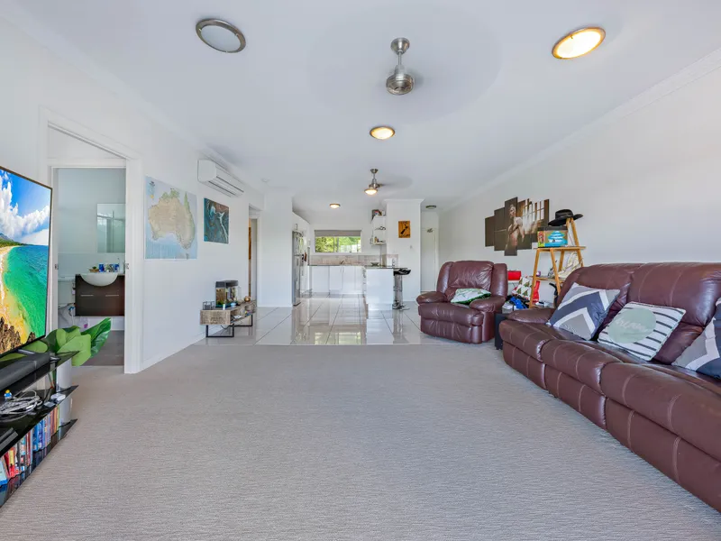 Investor Alert - Top Floor Modern Apartment With Ocean Views Must Be Sold NOW