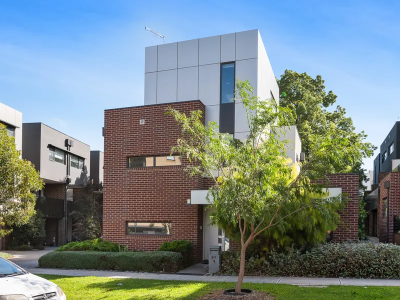 An Outstanding, Modern Stand Alone House!