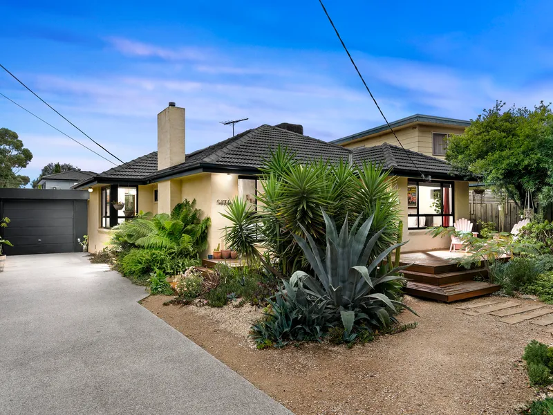 Stunning Family Home by The Bay!