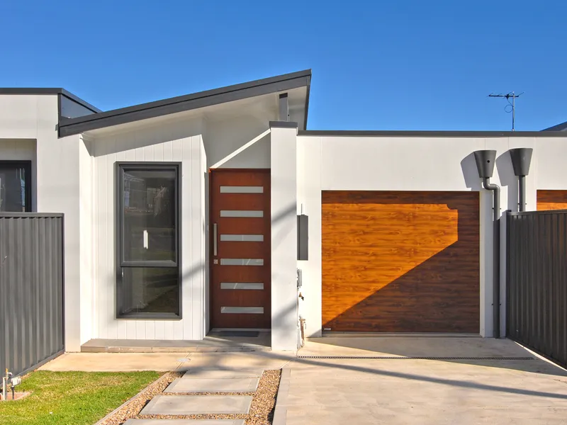 STUNNING, NEW, 3 BEDROOM, 2 BATHROOM HOME
