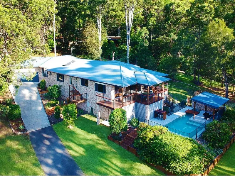 Beautiful Family Home With Bush-land Views