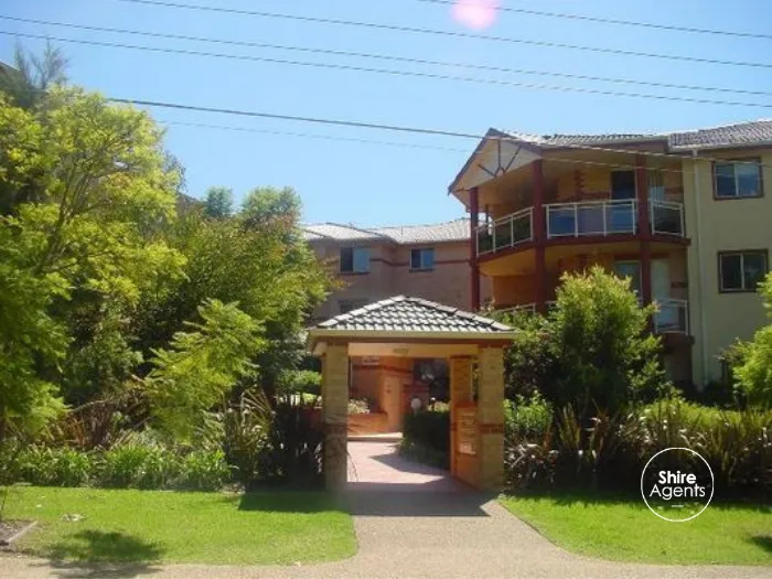 Huge Sunlit Apartment - Double side by side garage