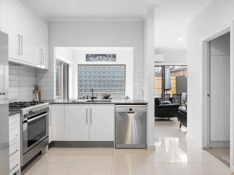 Modern elegance in Prime Location