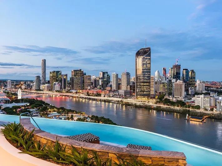 Heart of South Brisbane, fully furnished Luxury 1 Bedroom Apartment
