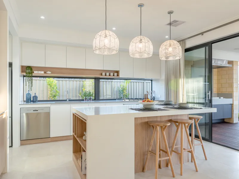 Ocean Views & Sunsets