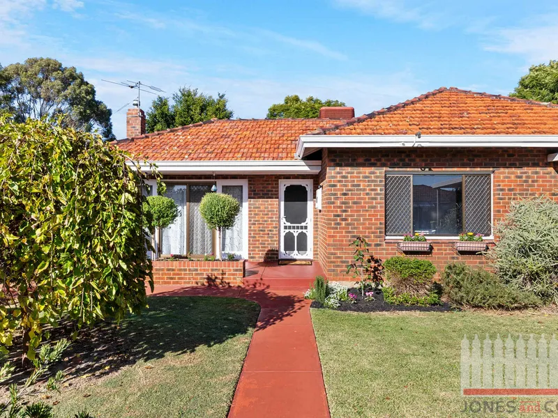 CHARMINGLY COMFORTABLE!