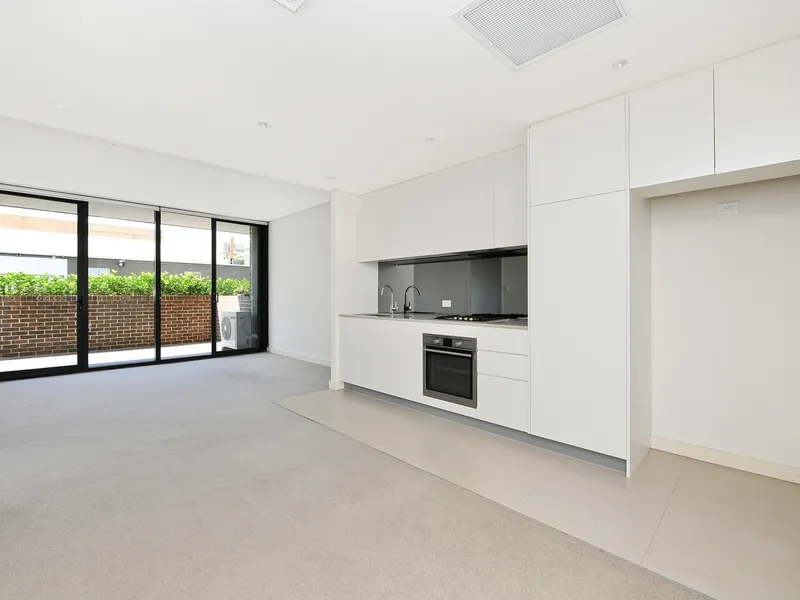 1 bedroom + Study in the 'Majors Bay' Building 