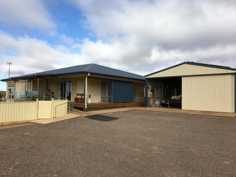 EXCEPTIONAL AFFORDABLE ACREAGE & HOUSE