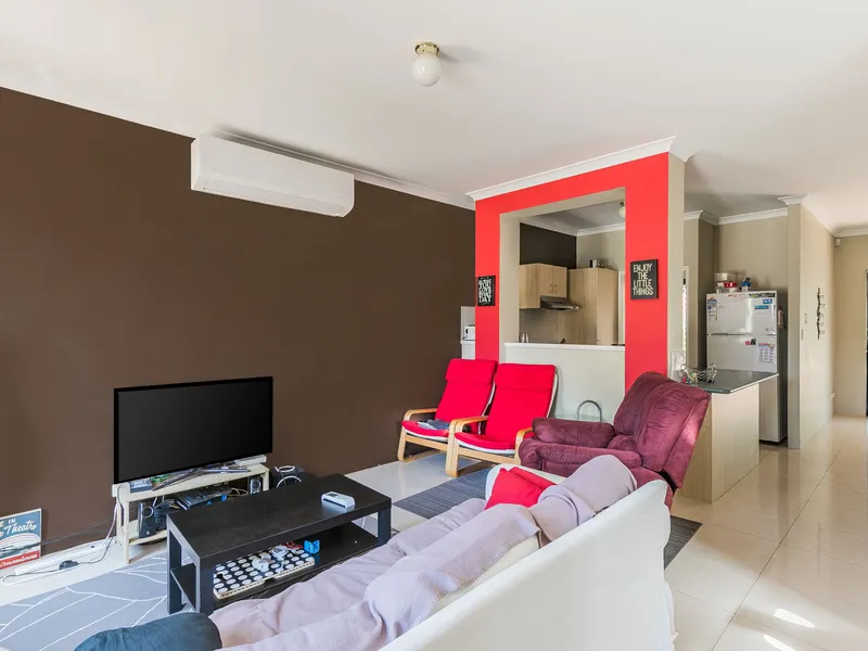 Chic townhouse in sort after location