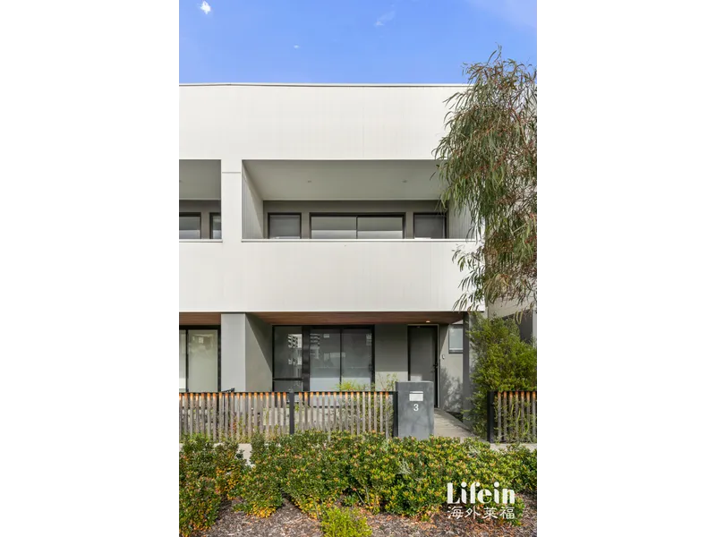 Nice townhouse in Clayton South