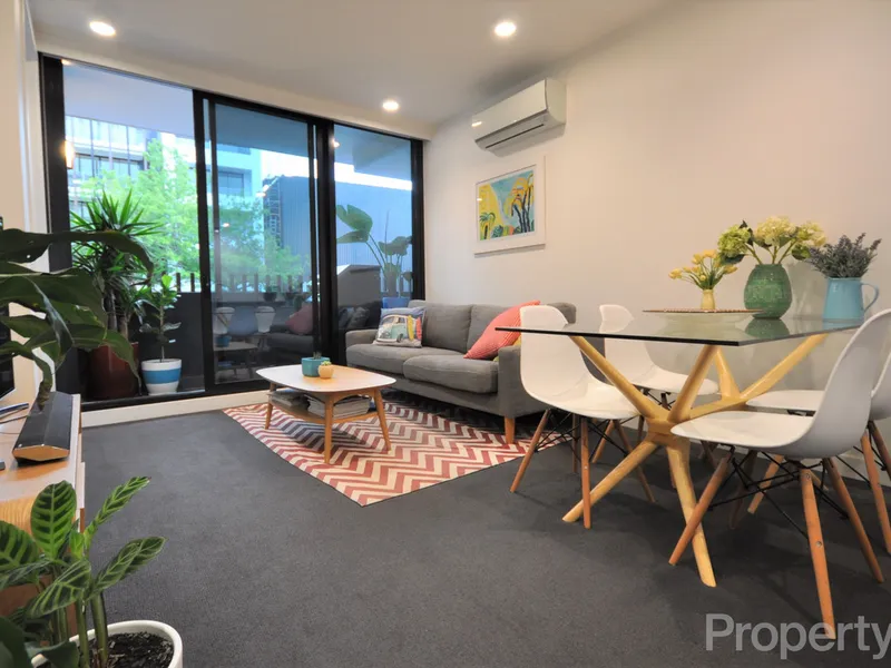 Feel well-ground in this beautiful ground floor apartment (unfurnished)