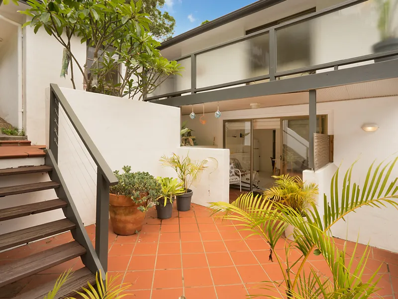 Steps to Bay & Beach