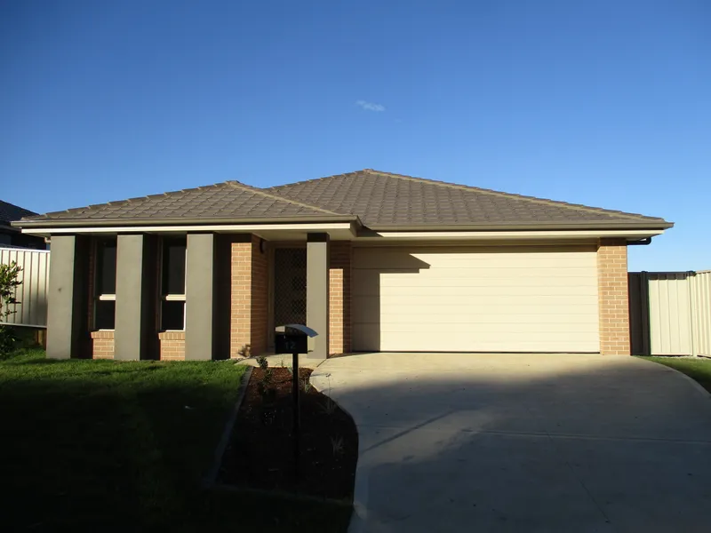 4 BEDROOM FAMILY HOME