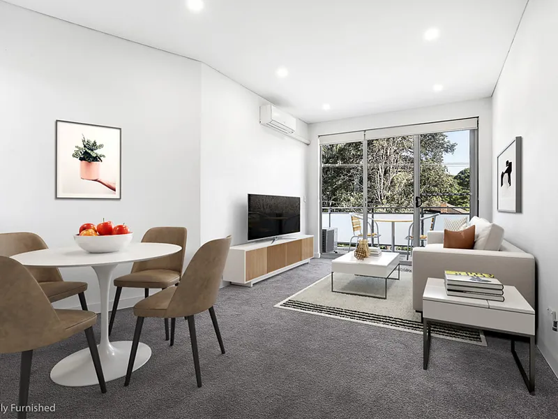 Quality modern full brick apartment with no common walls