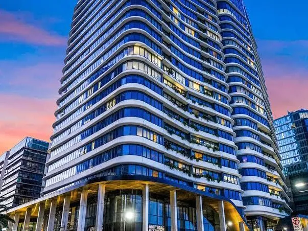 This nearly brand new 2 bedroom apartment is at a convenient location