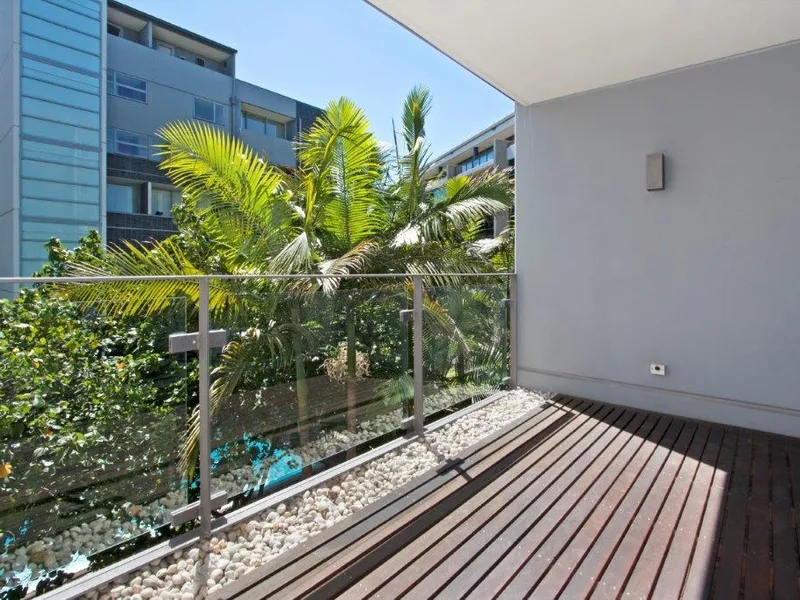 Spacious Apartment with North Facing Entertaining Deck!