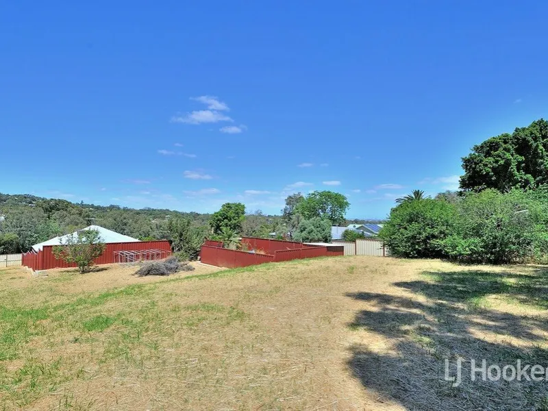 OWNERS KEEN TO SELL - ALL OFFERS CONSIDERED!