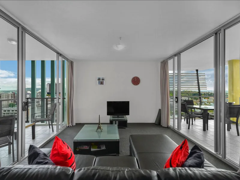 Top Floor Resort Style Unit - Fully Furnished - Water Included