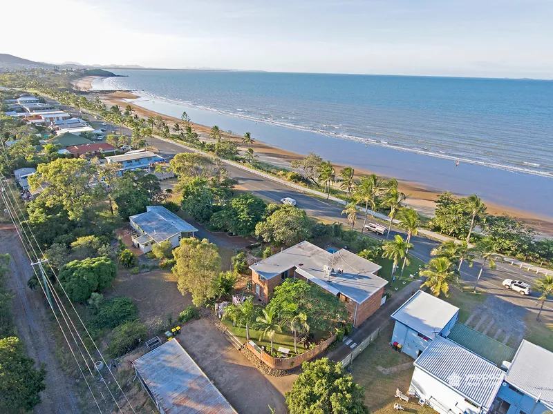 Sea view, ground floor unit!