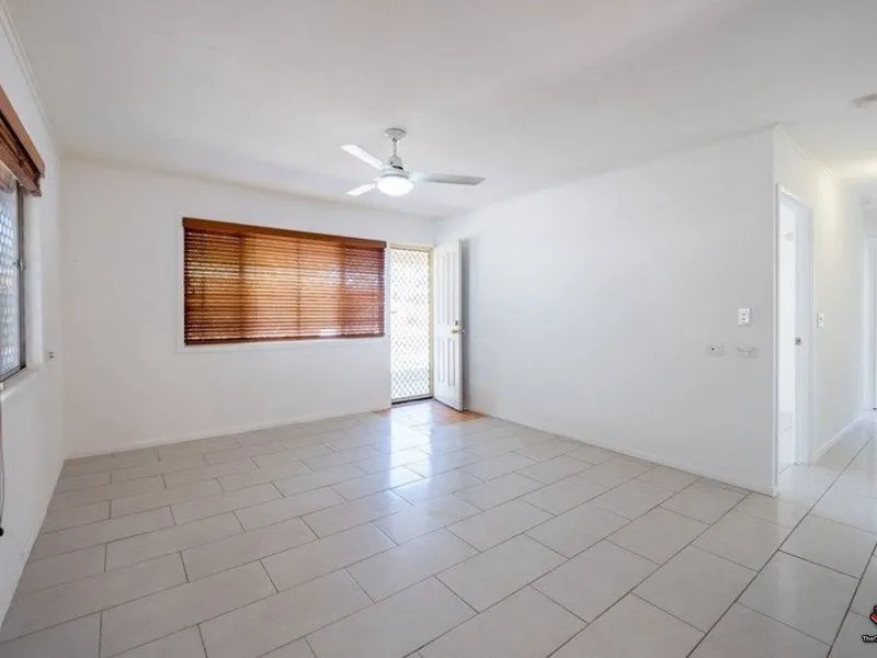 Dual Living Home - 3 Bedroom Plus A Granny Flat