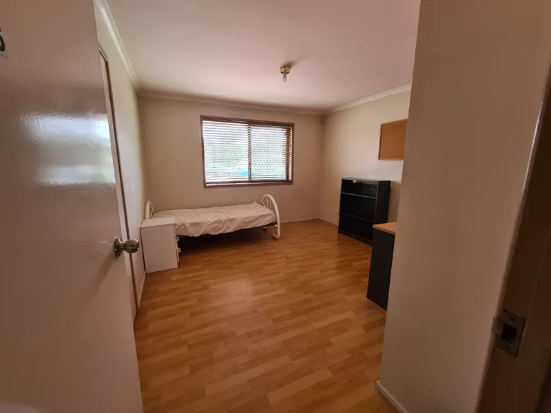 ALL BILLS INCLUDED - ROOM IN COOPERS PLAINS!