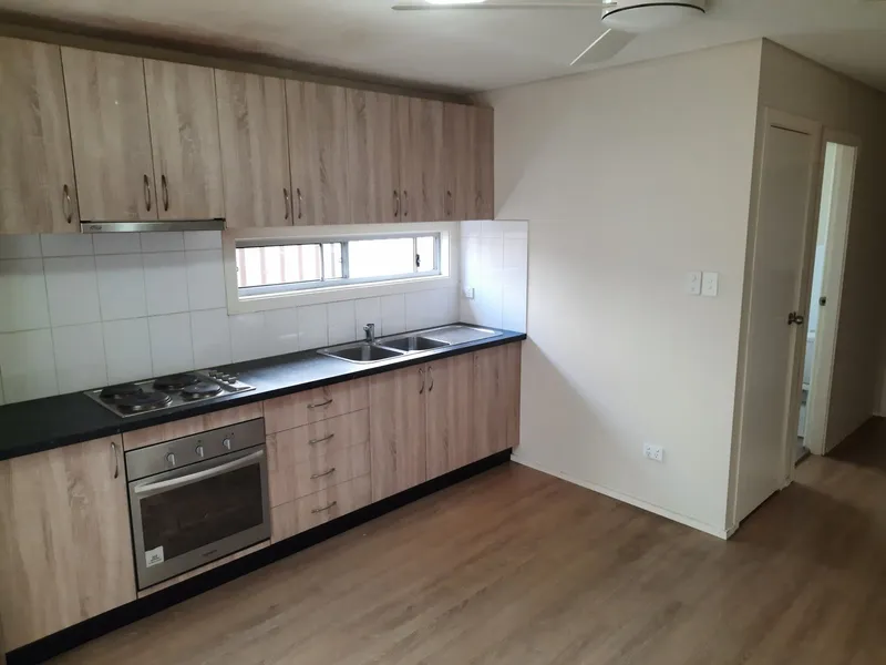 THREE BEDROOM GRANNY FLAT IN GREAT LOCATION