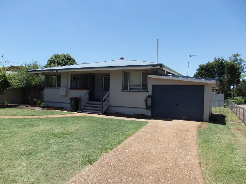 House close to Schools and walk to CBD