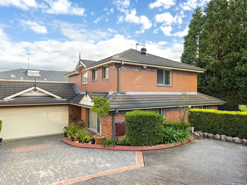 OPEN HOME : SATURDAY 12:00PM - 12:45PM