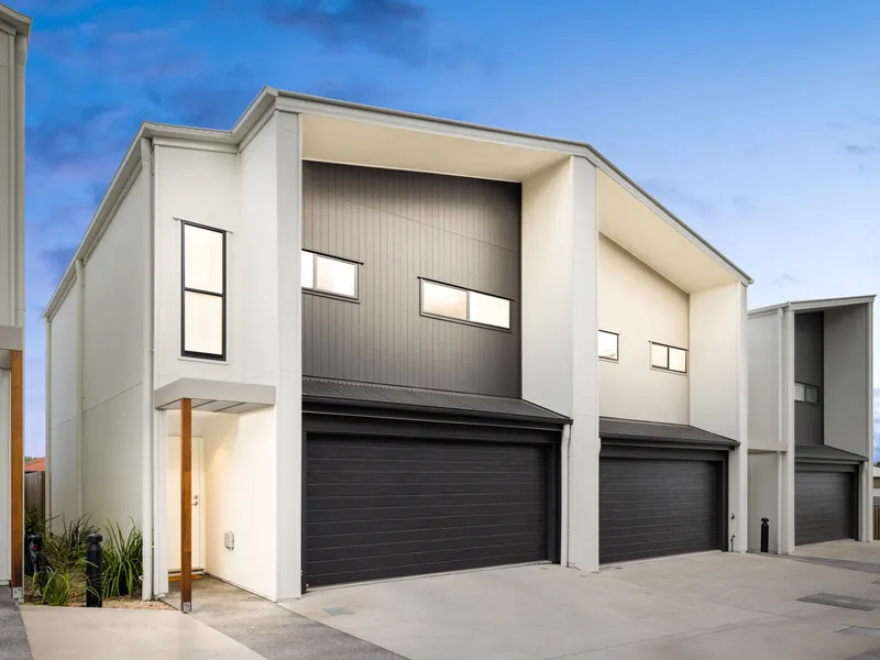 Four Bedroom, Two Bathroom, Two Car - Modern Living In Bracken Ridge!