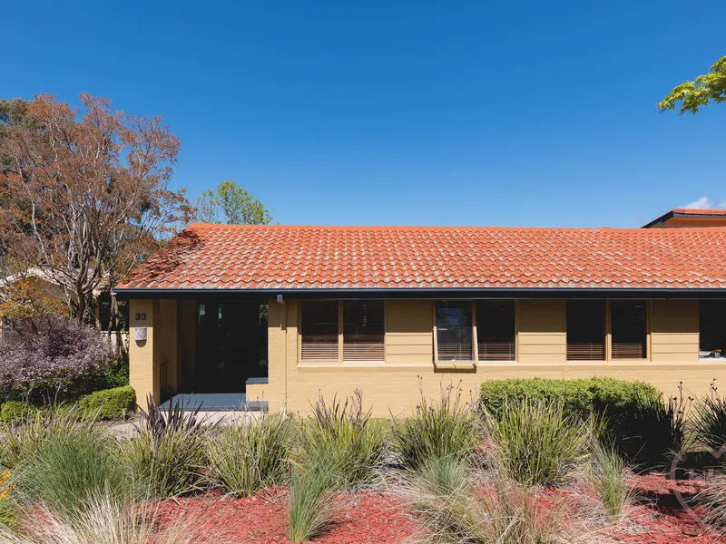 modern family living. flynn