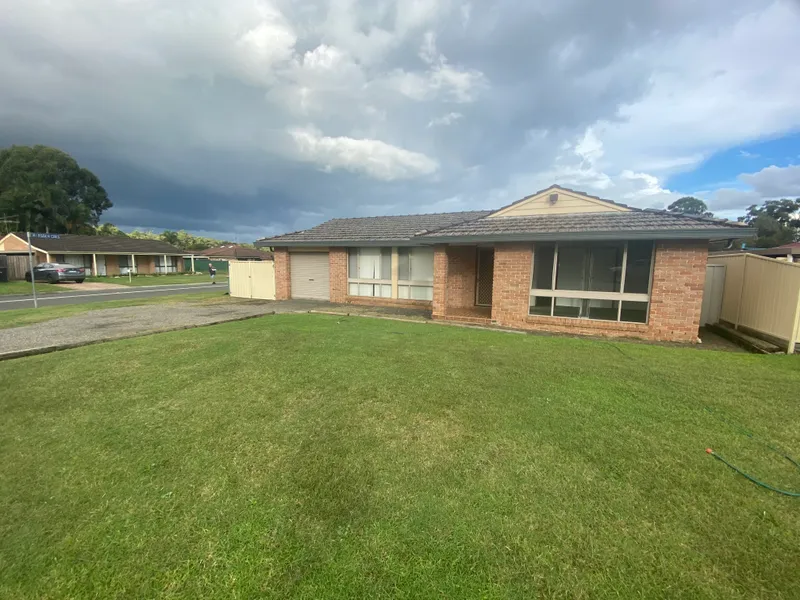 Spacious family home on a huge block