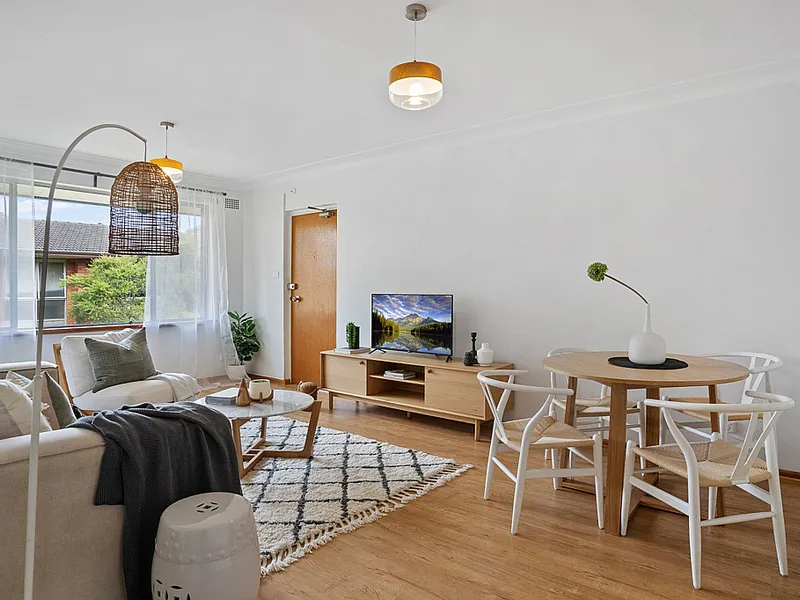 Brilliant Opportunity Overlooking Ashfield Park