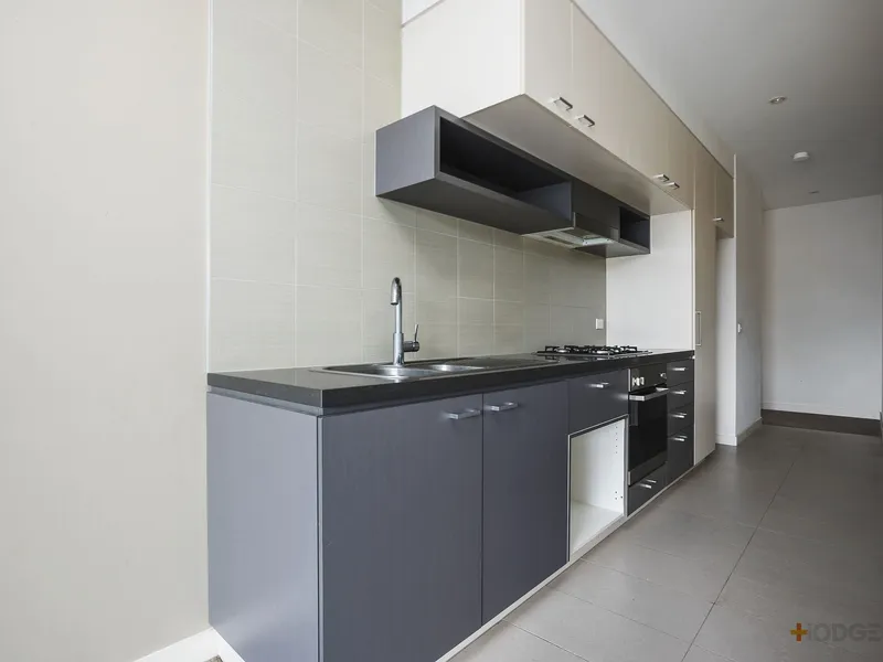 LOW MAINTENANCE | BEACHSIDE LIVING | WELL LOCATED