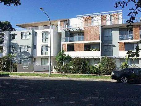 One bedroom Luxury Apartment with Park View