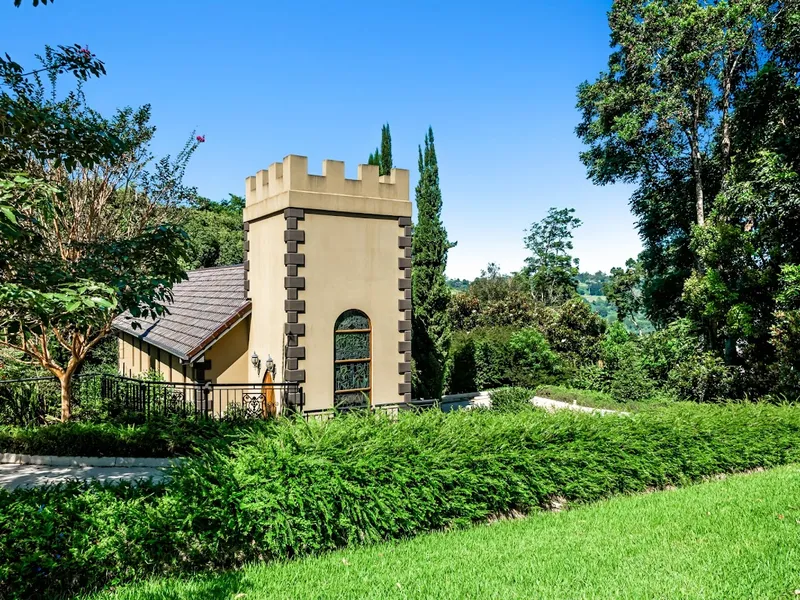 A Rare Find in Montville!